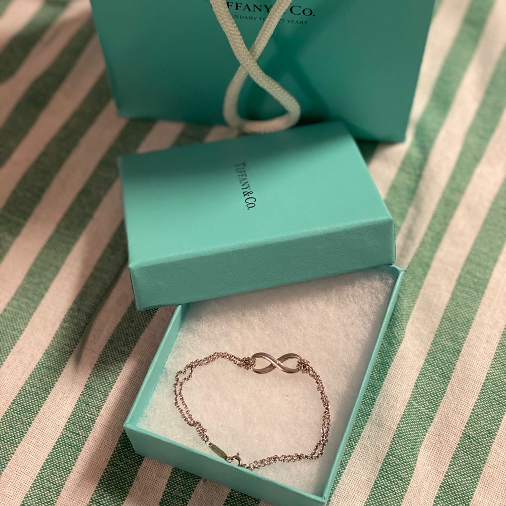 Tiffany & Co. women’s infinity bracelet